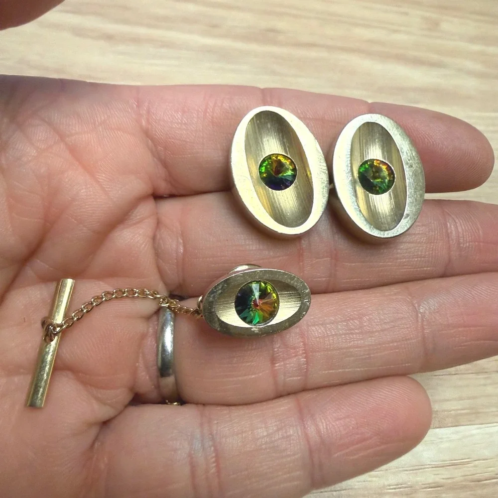 Sarah Coventry Vintage Gold Tone Aurora Borealis Oval Cufflinks Tie Tack Set